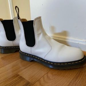 Doc Martens 2976 Chelsea Boots